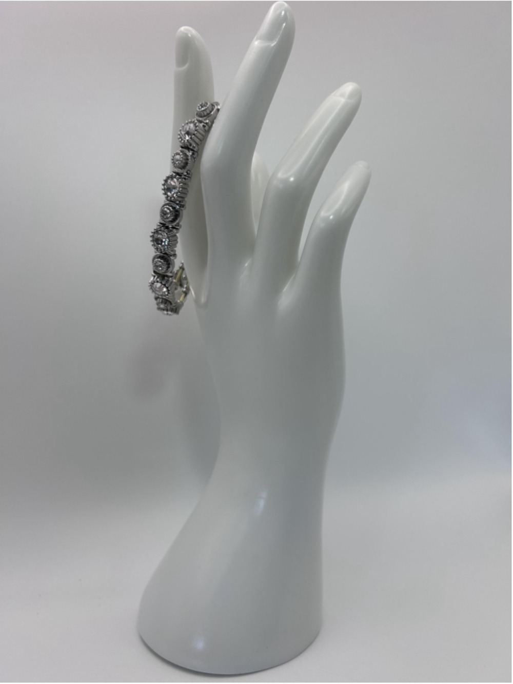 Bracelet Silver Tone Crystal Rhinestone Tennis Stretch 7.5" Womens Jewelry
